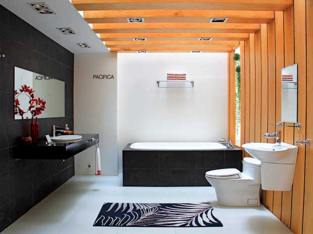 Phòng tắm với bồn cầu american standard đẹp 