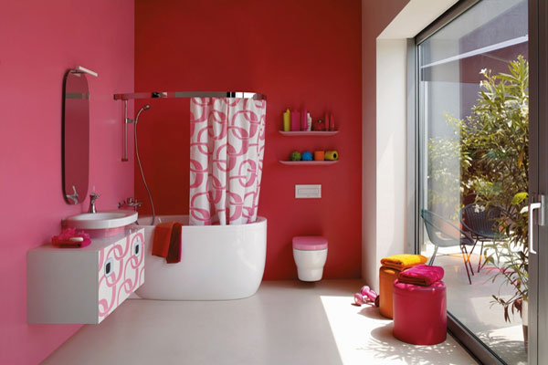 Thiết kế phòng tắm với tường và phụ kiện màu hồng đẹp